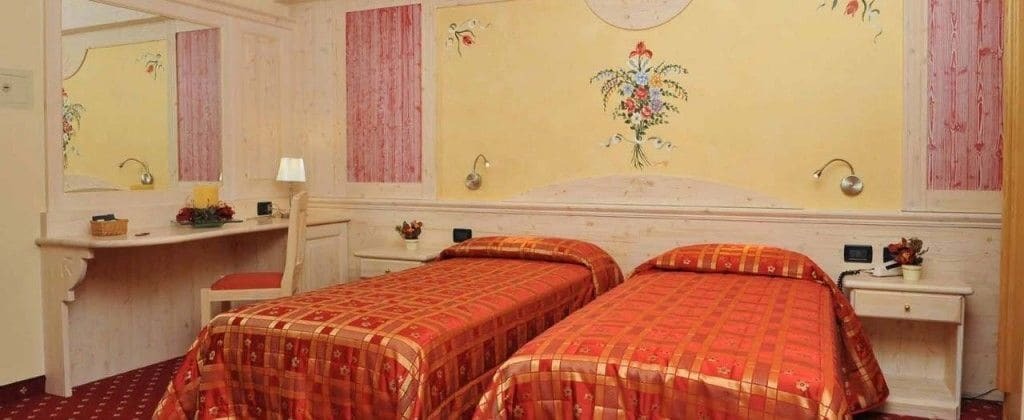 Hotel Val Di Sole Медзана Екстериор снимка