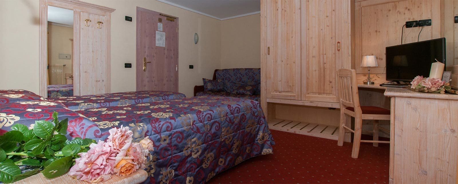 Hotel Val Di Sole Медзана Екстериор снимка