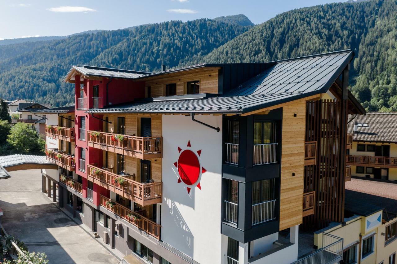 Hotel Val Di Sole Медзана Екстериор снимка